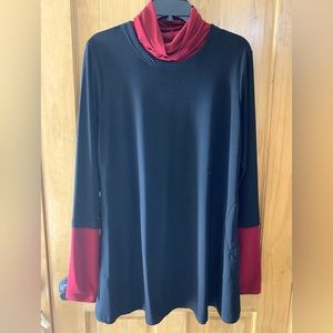 Sympli Tunic Turtleneck with Pockets and Scarlet Detail